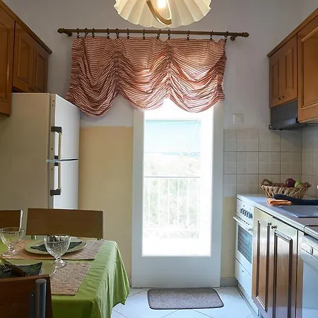 Anaktoriou Street Apartment